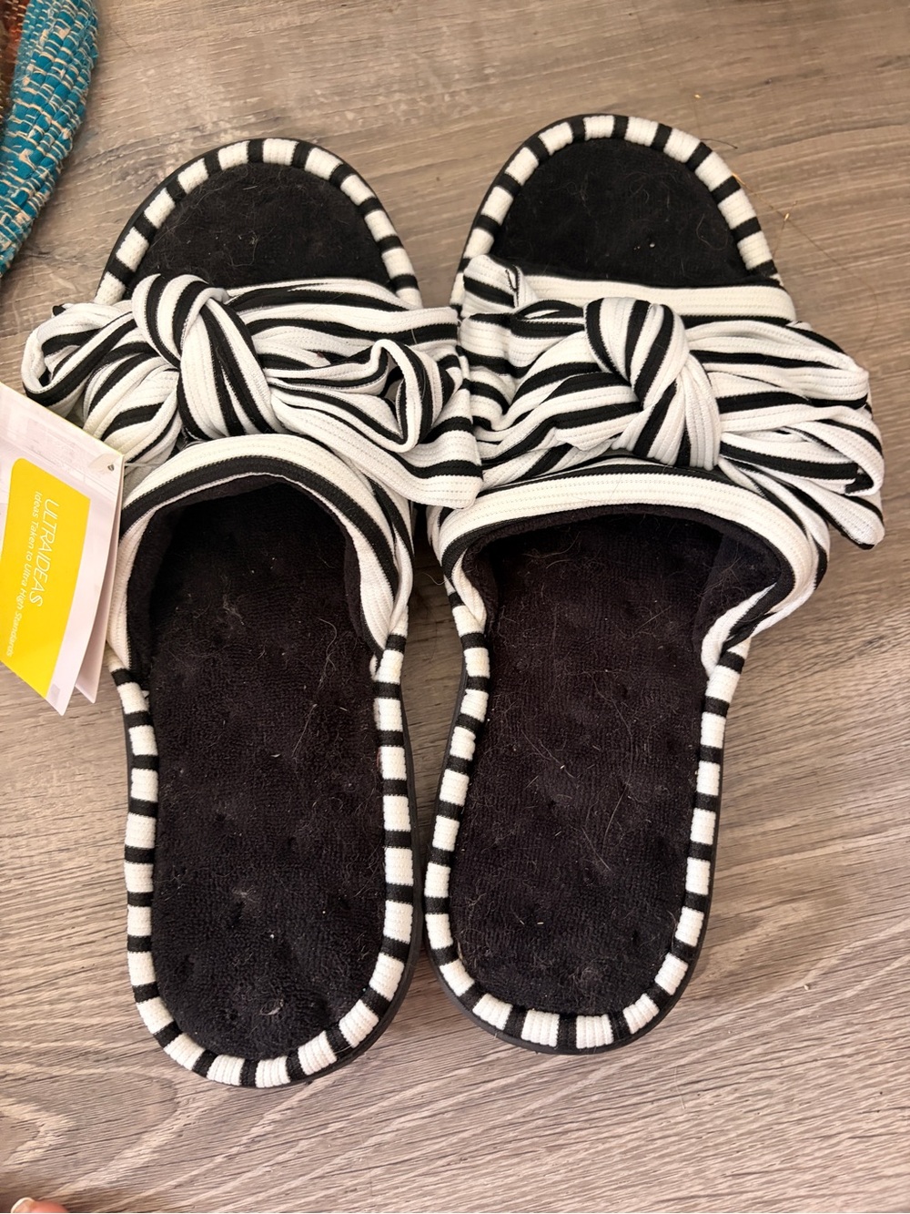 Black & White Striped Knot Slide Sandals - Women